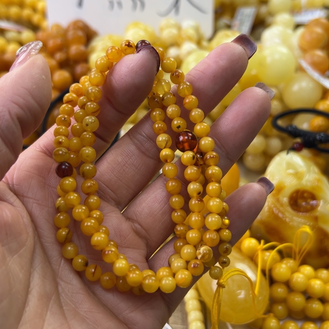 琥珀珠宝奇石未镶嵌