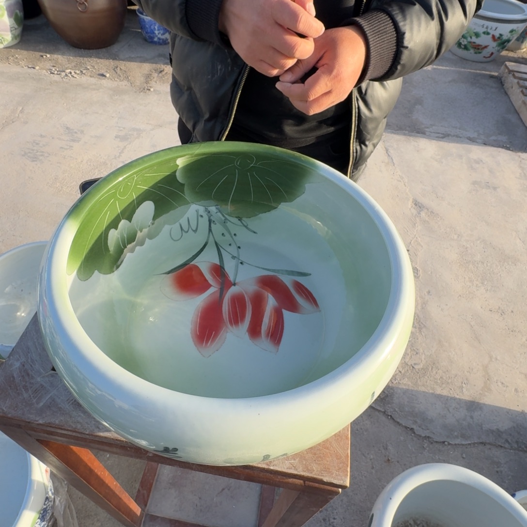 瓷片直径32，高14。。。。