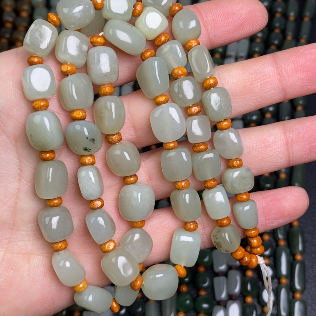 和田玉颈饰未镶嵌10