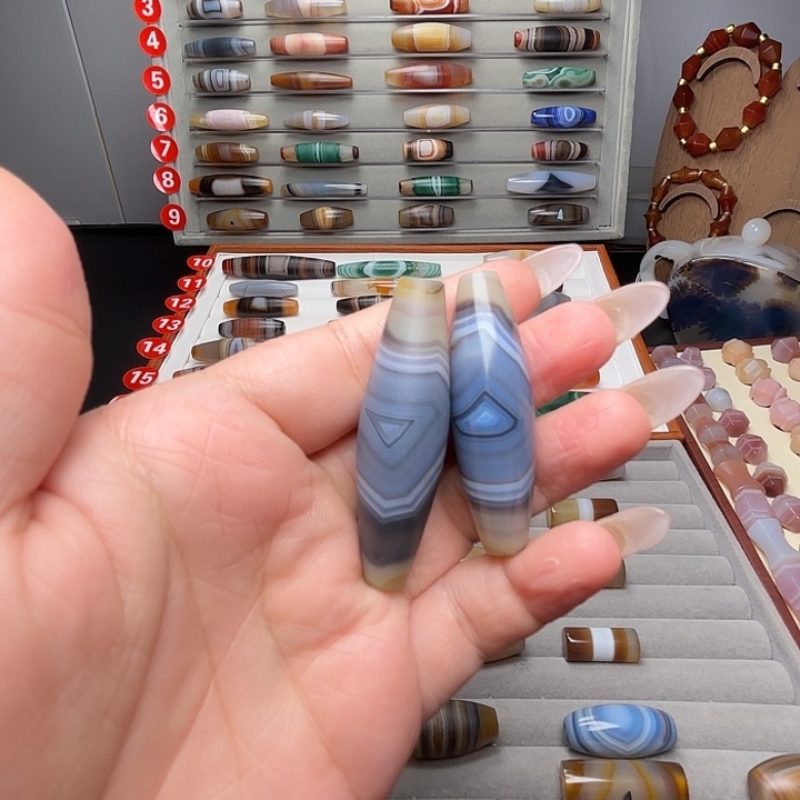 玛瑙/玉髓合金颈饰