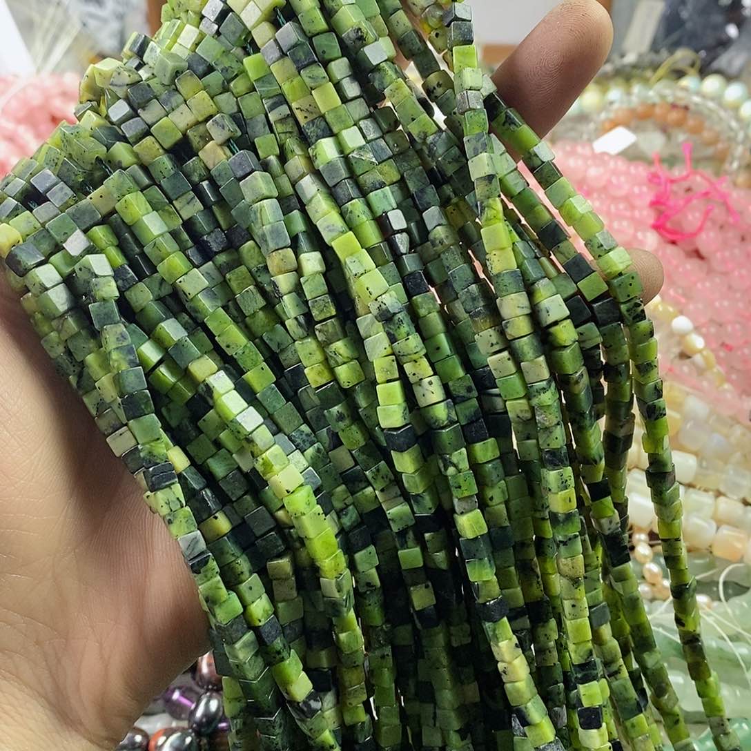 玛瑙/玉髓珠宝半成品未镶嵌一条天然4mm药王石方糖