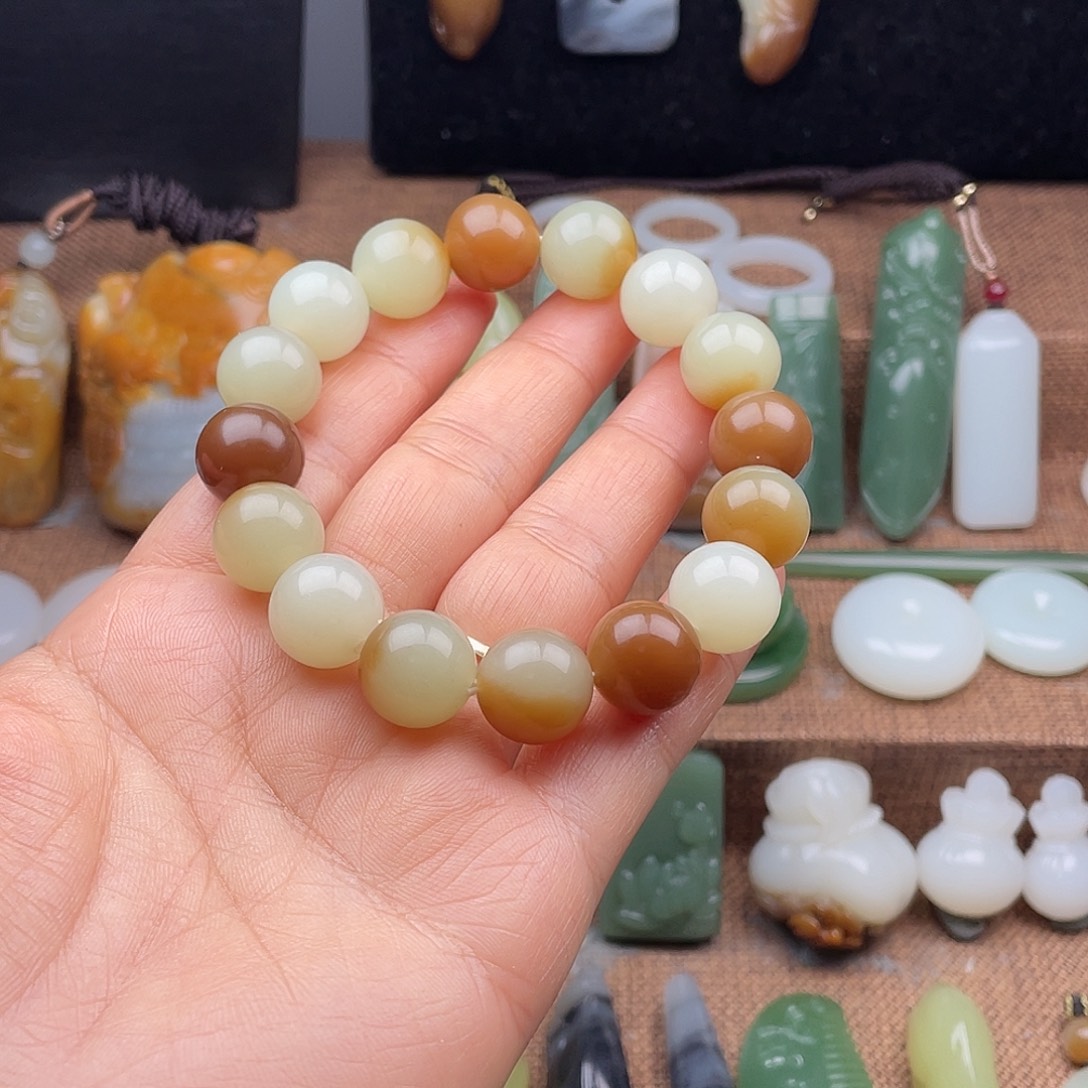 热***活和田玉（糖玉）未镶嵌手串
