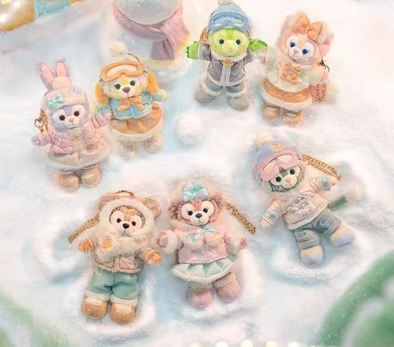 【上迪正品】25达菲和朋友们冰雪伙伴，圣诞周边☆乐园正品☆假一赔十