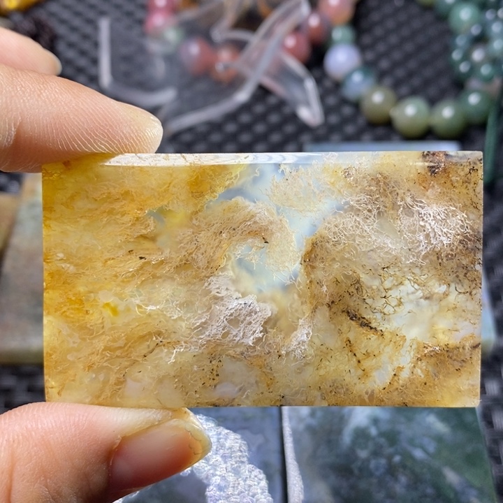 玛瑙/玉髓颈饰未镶嵌了**己