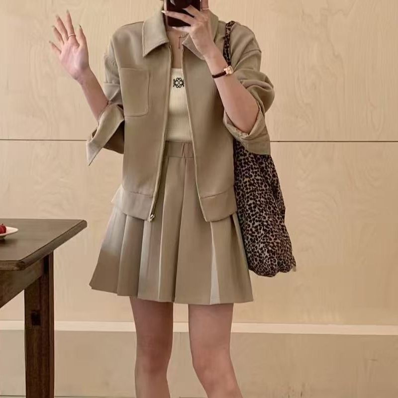 《雨桐精选3.13》胸前口袋翻领上衣套装-1086