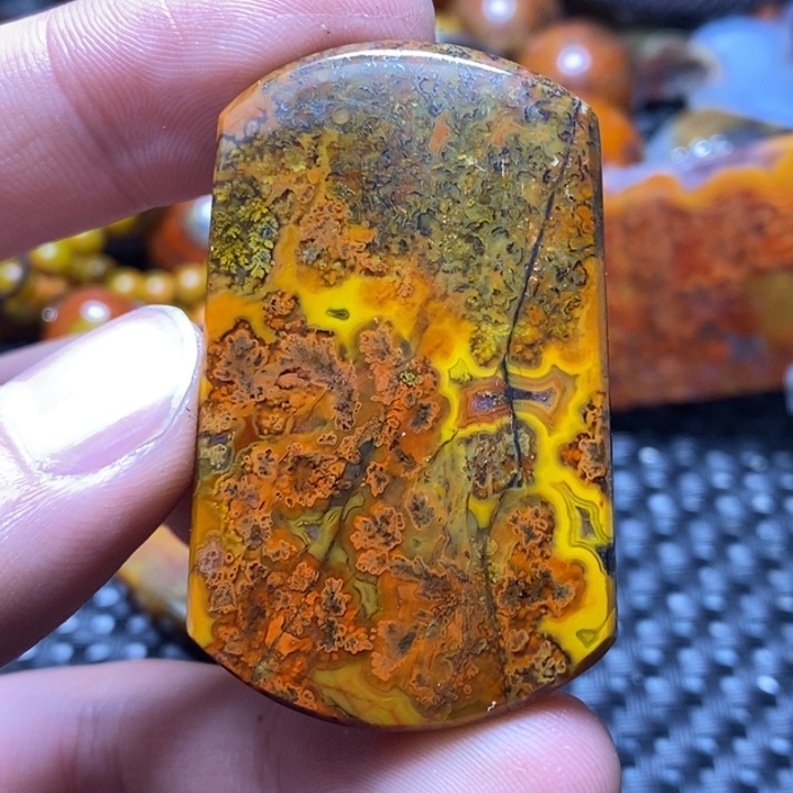 玛瑙/玉髓颈饰未镶嵌