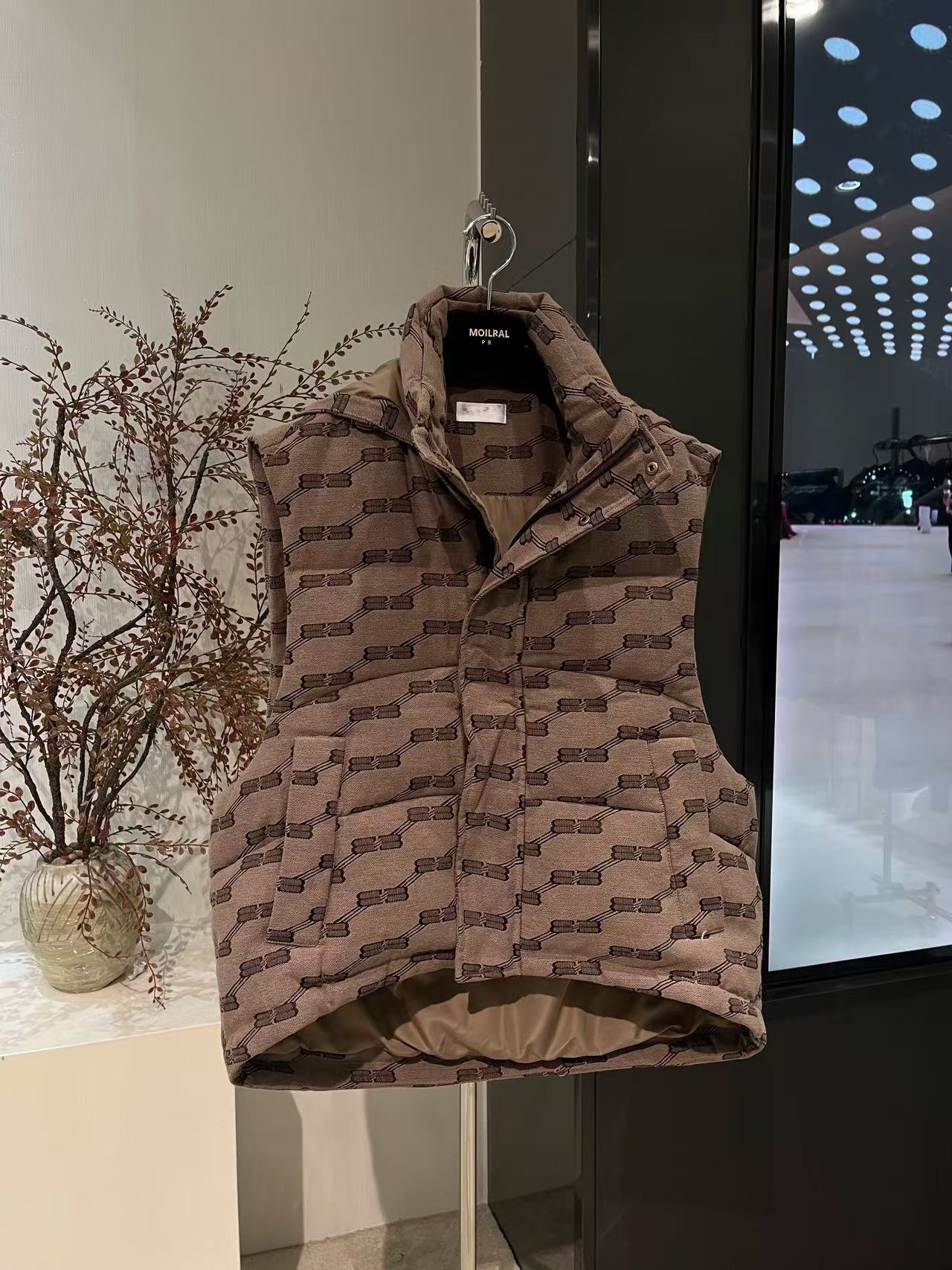 LT潮奢满印严棉服马甲015