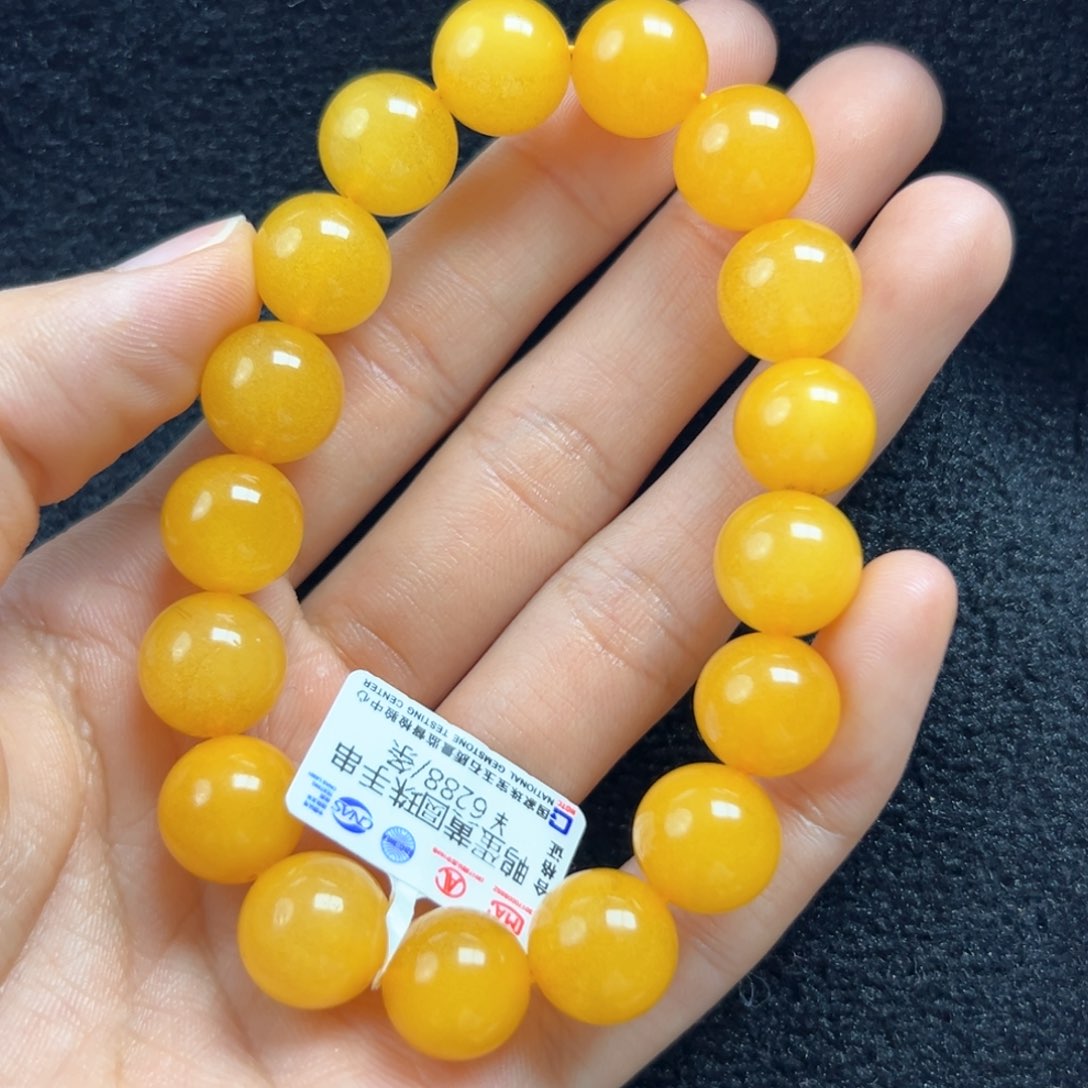 未镶嵌琥珀珠宝奇石