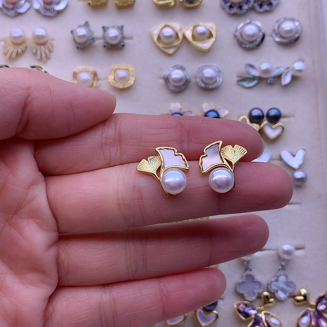 淡水珍珠耳饰合金