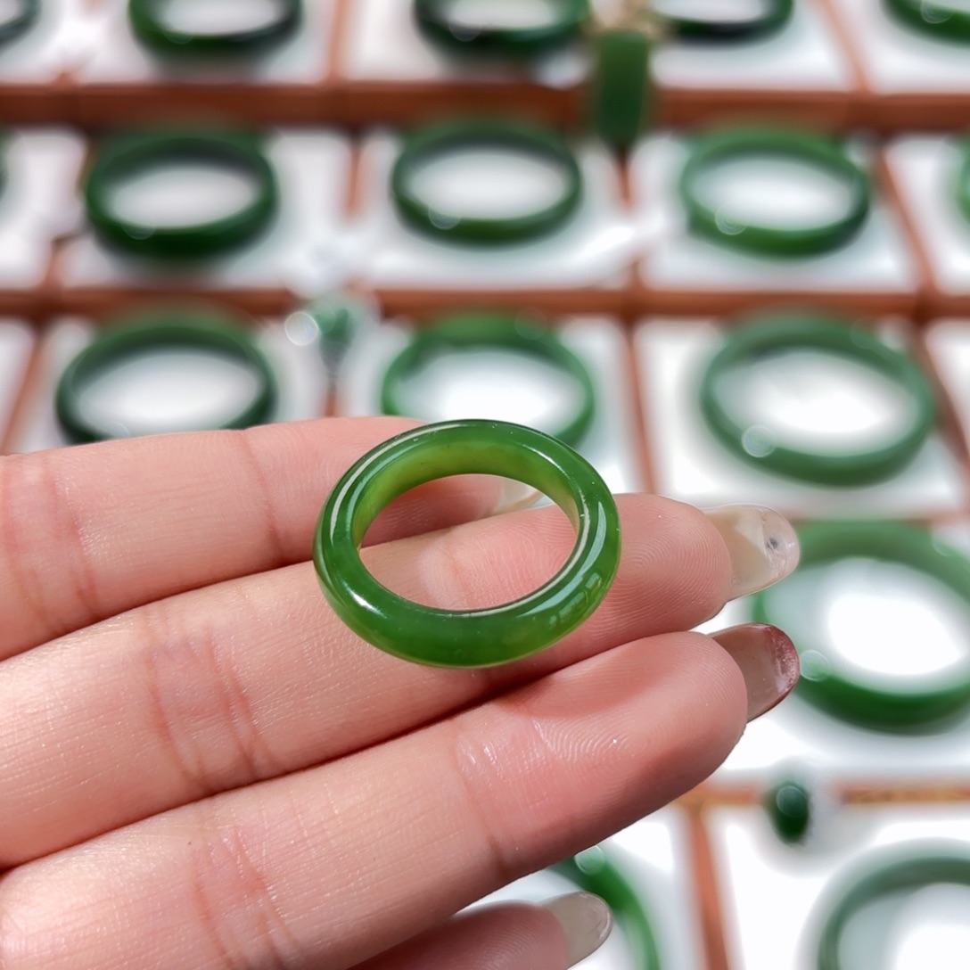 和田玉未镶嵌戒指18