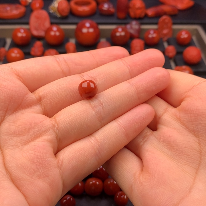 谷***丰南红玛瑙未镶嵌老型单珠9.3MM