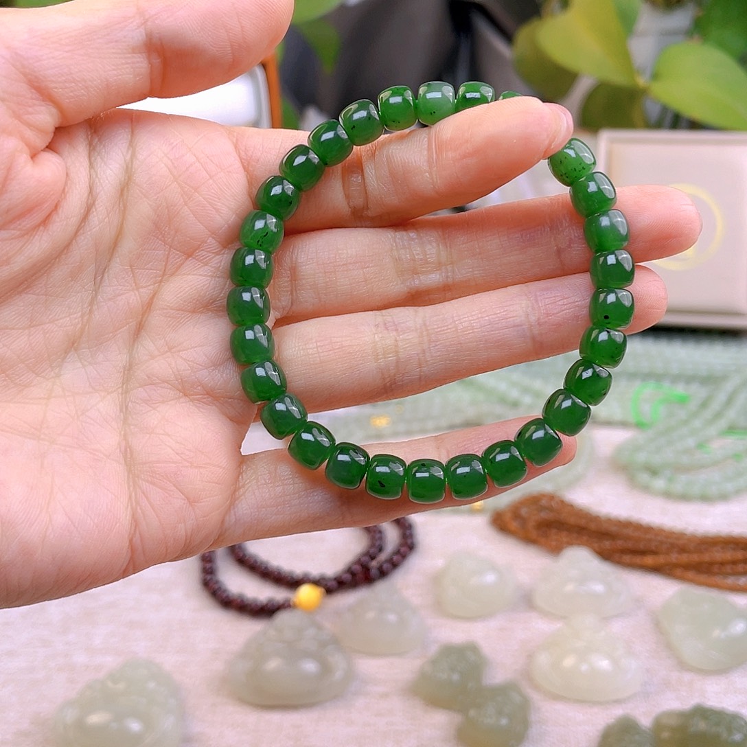 手串未镶嵌和田玉（碧玉）