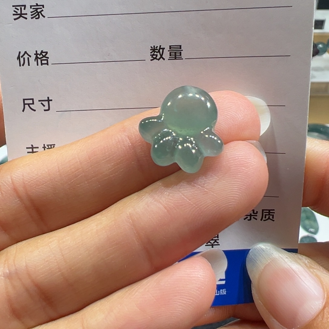 翡翠未镶嵌颈饰8758