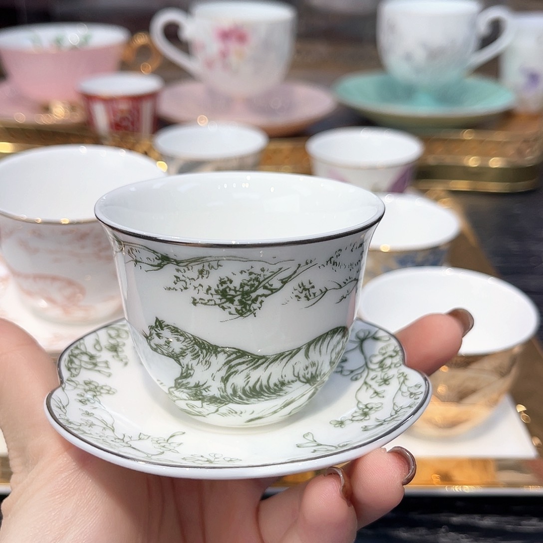 骨瓷//////////////