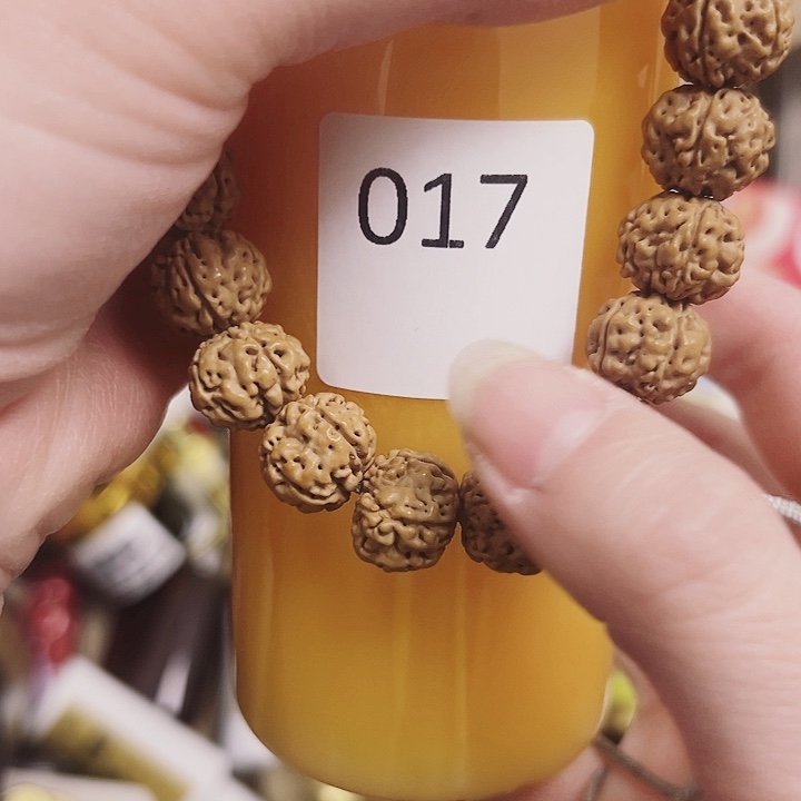 柏香籽/百香籽吊坠琪*?