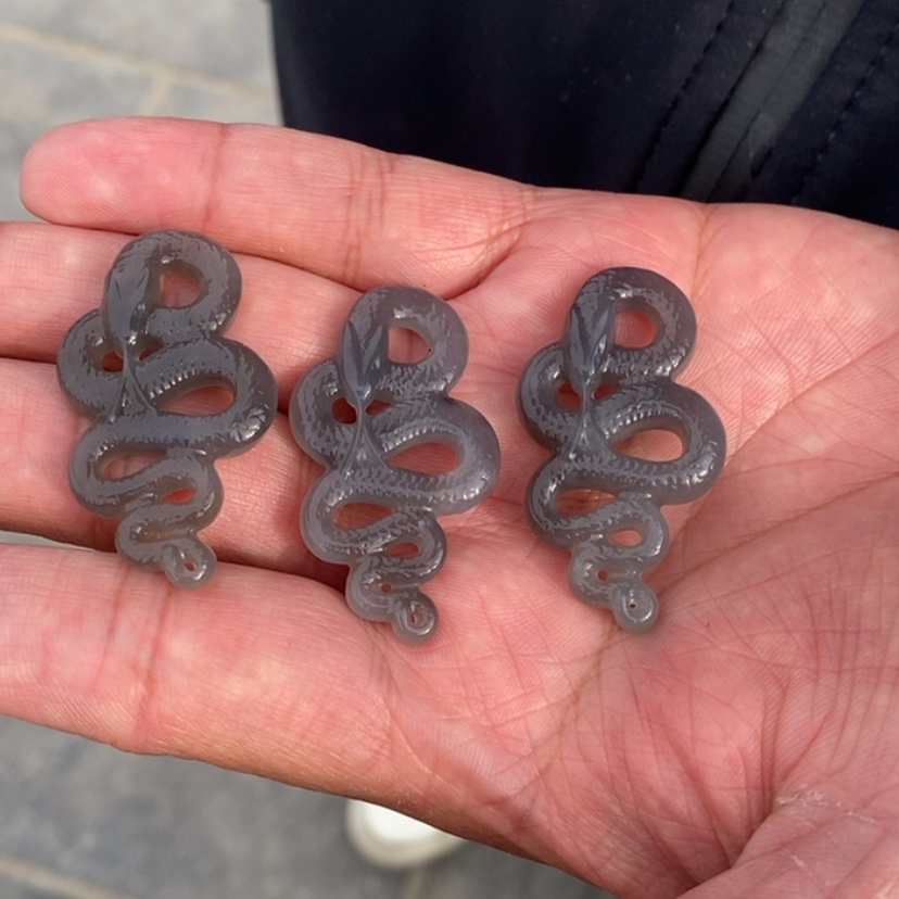 【闪购商品】和田玉未镶嵌颈饰多样性，发一件