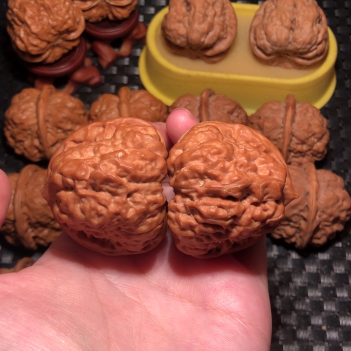 用***8文玩核桃把件蛙王