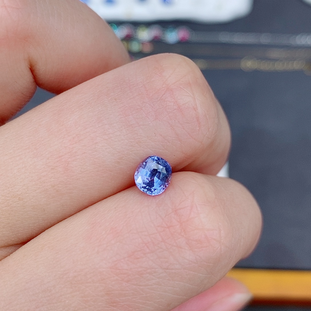 蓝宝石裸石1.04ct无烧