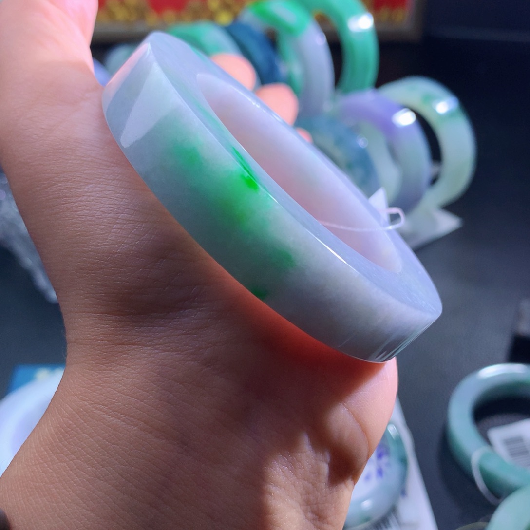 定制翡翠未镶嵌翡翠手镯