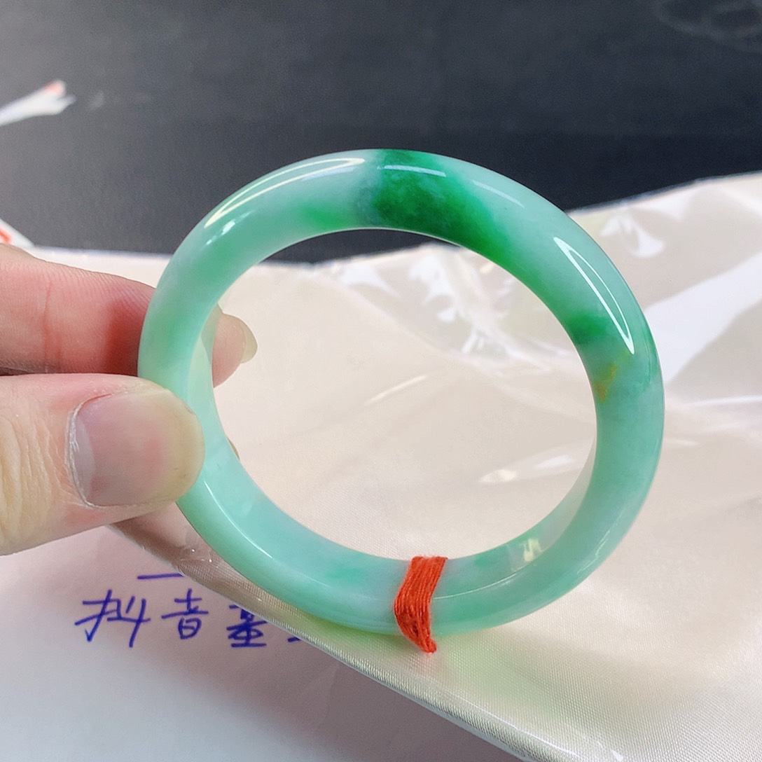 翡翠手镯未镶嵌039缅甸天然翡翠A货