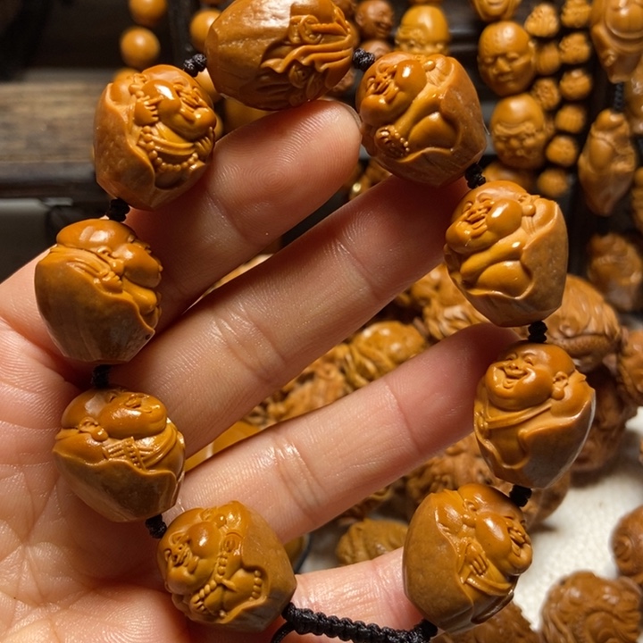 【闪购商品】橄榄核手串/手链包衣弥勒1.89