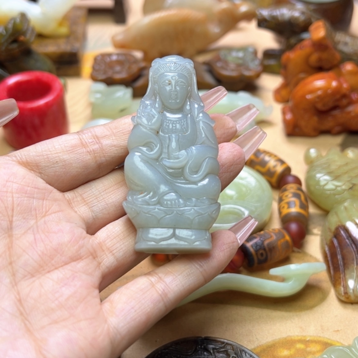 【闪购商品】蛇纹石玉颈饰未镶嵌