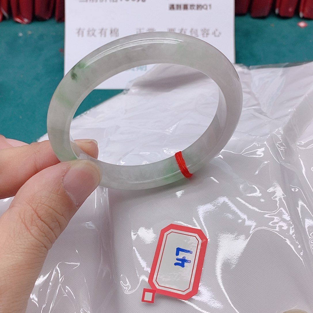 翡翠手镯未镶嵌把****～47777777