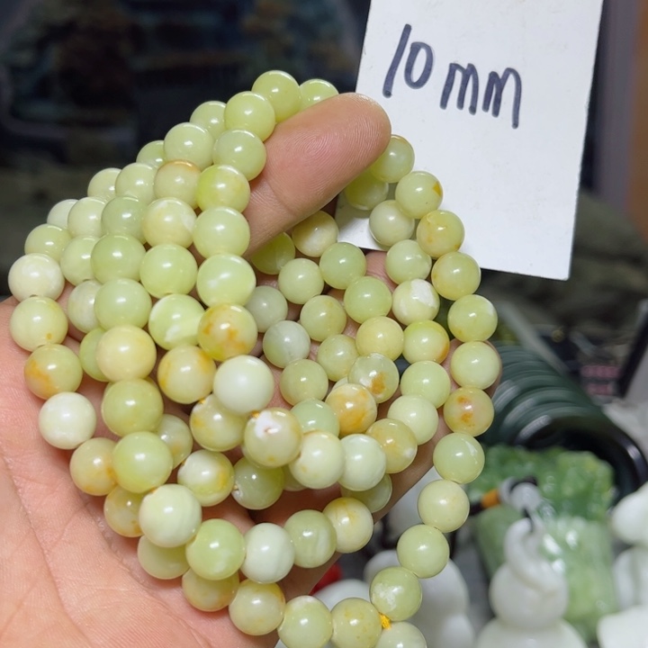 蛇纹石玉项链未镶嵌