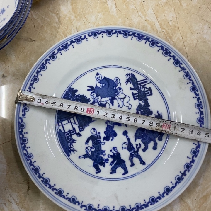 陶25厘米青花人物盘子