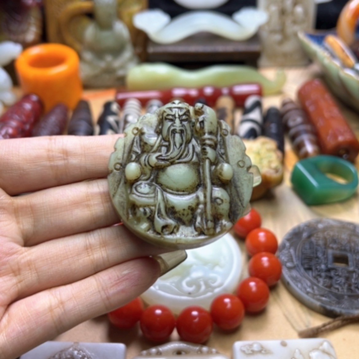 【闪购商品】蛇纹石玉未镶嵌颈饰