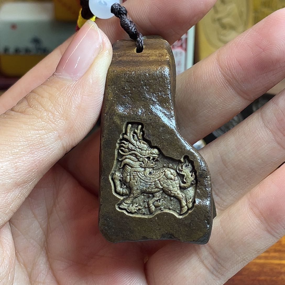 戈壁石2489625485624889655