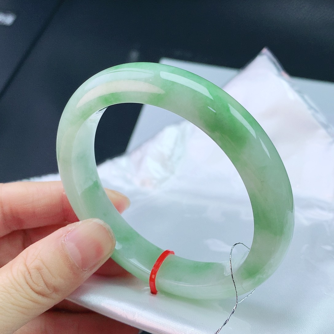 翡翠未镶嵌手镯56圈