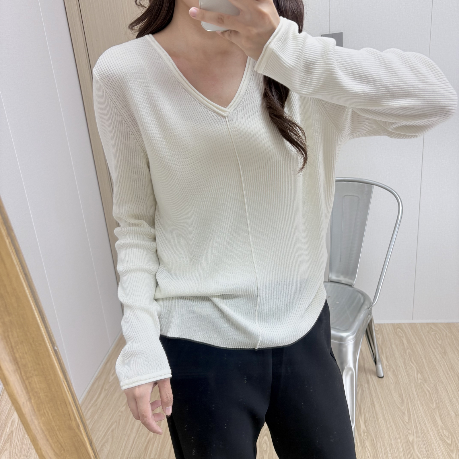 羊毛V领柔软保暖针织衫女秋季新套头弹力打底衫显瘦亲肤内搭上衣