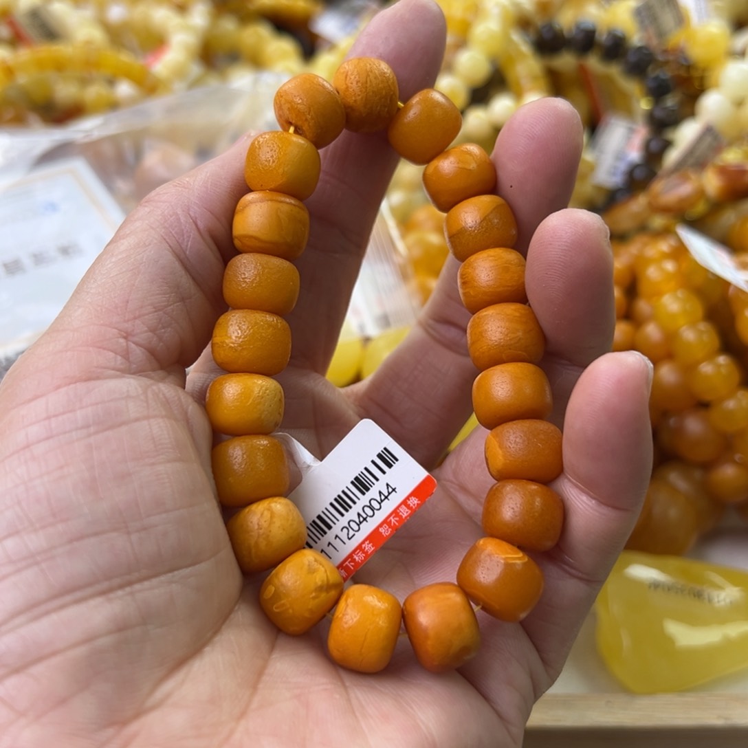 琥珀珠宝奇石未镶嵌