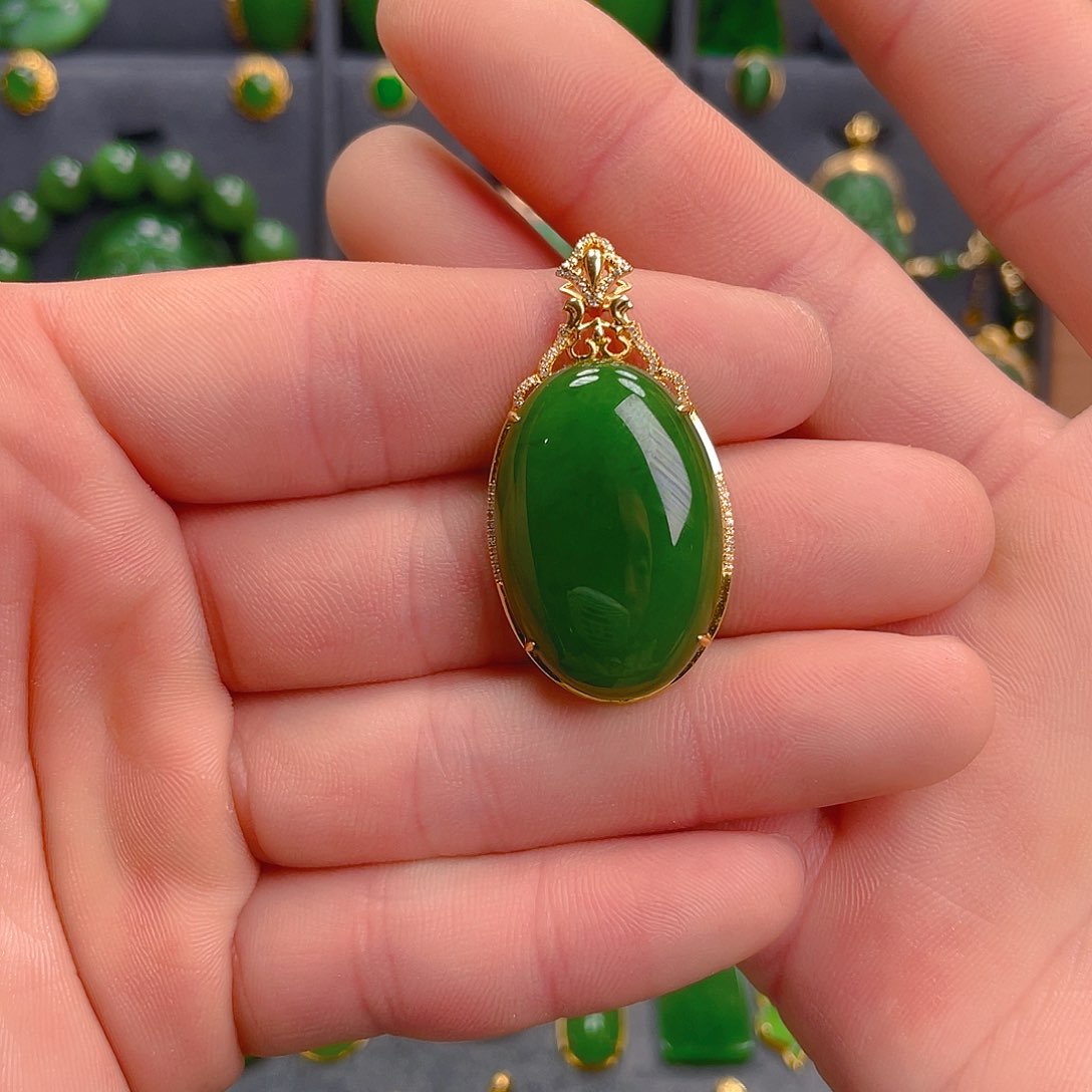 和田玉（碧玉）吊坠(不含链)18K金镶嵌4580