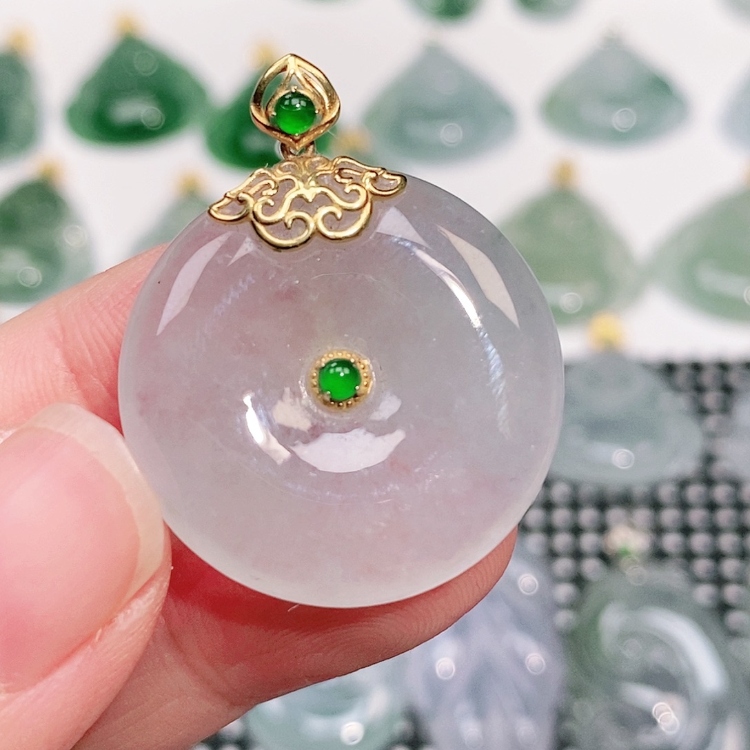 翡翠18K金镶嵌颈饰