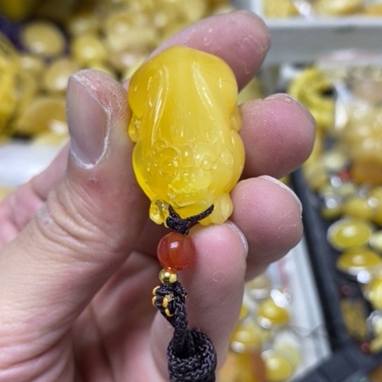 蜜蜡裸石未镶嵌吊坠