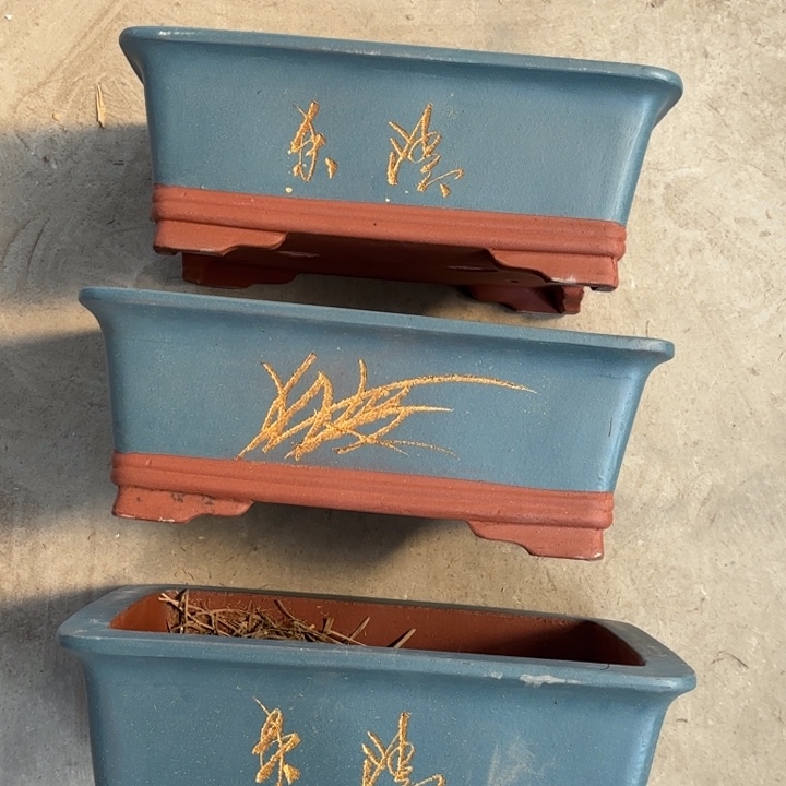 紫砂花盆100-3。          