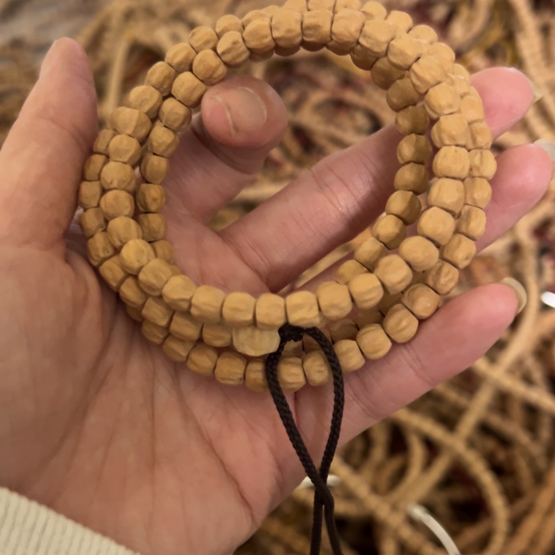 吊坠柏香籽/百香籽卡****奔