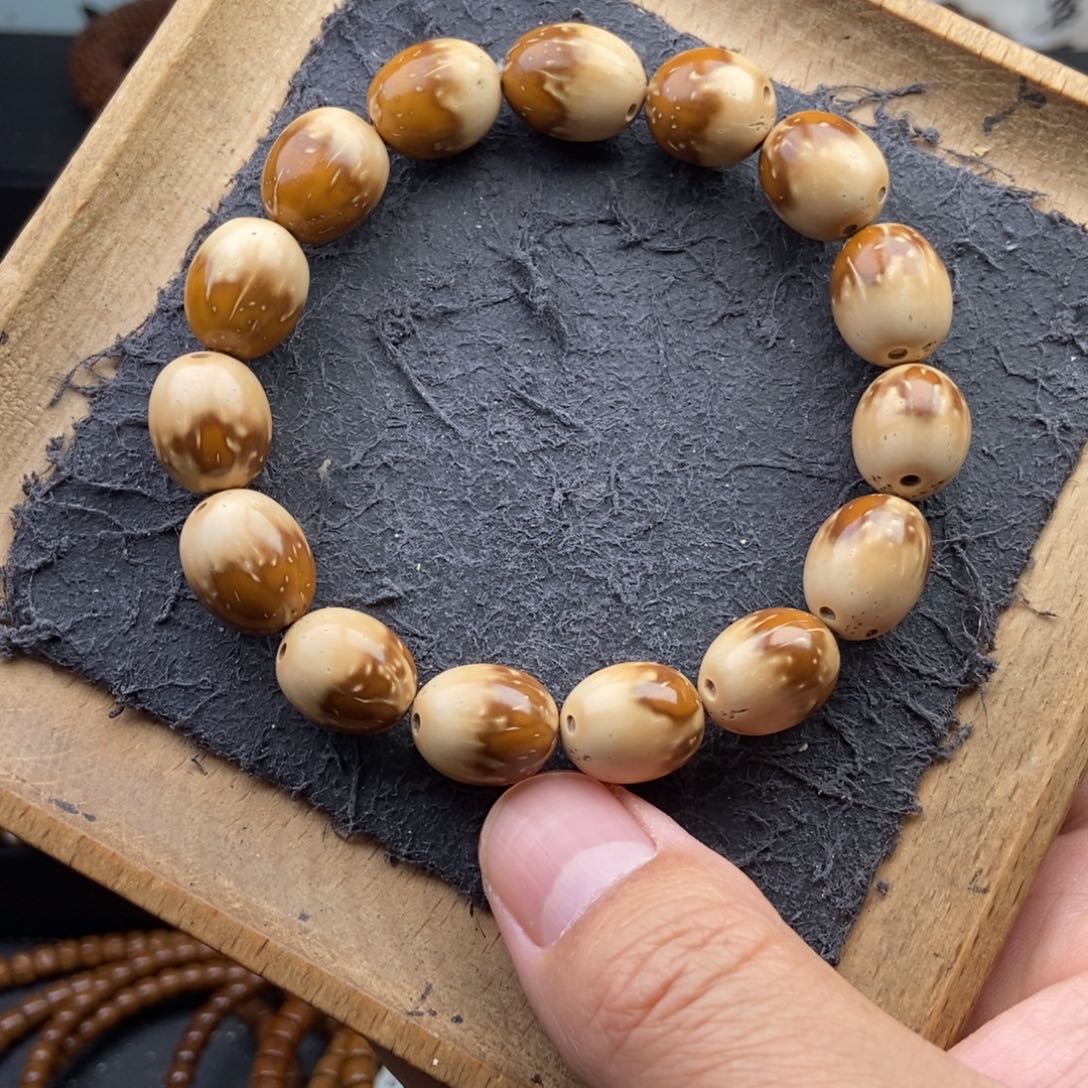 紫金鼠手串12mm天花板花皮