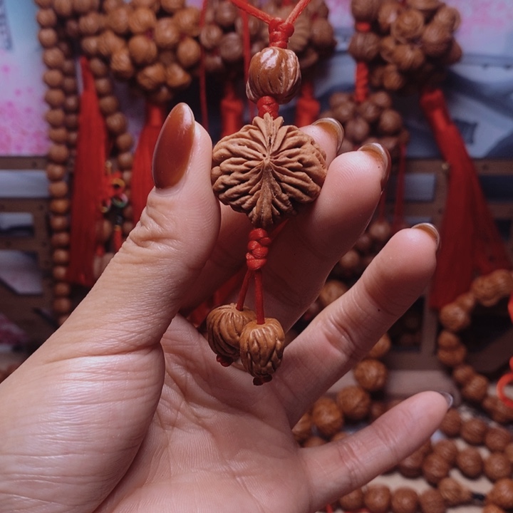 吊坠桃核龙纹桃枭