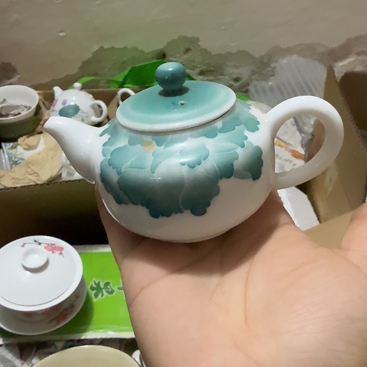 茶盏陶瓷盘子啥都有