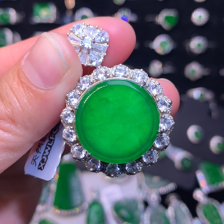 【闪购商品】翡翠银S925镶嵌吊坠(不含链)天然翡翠