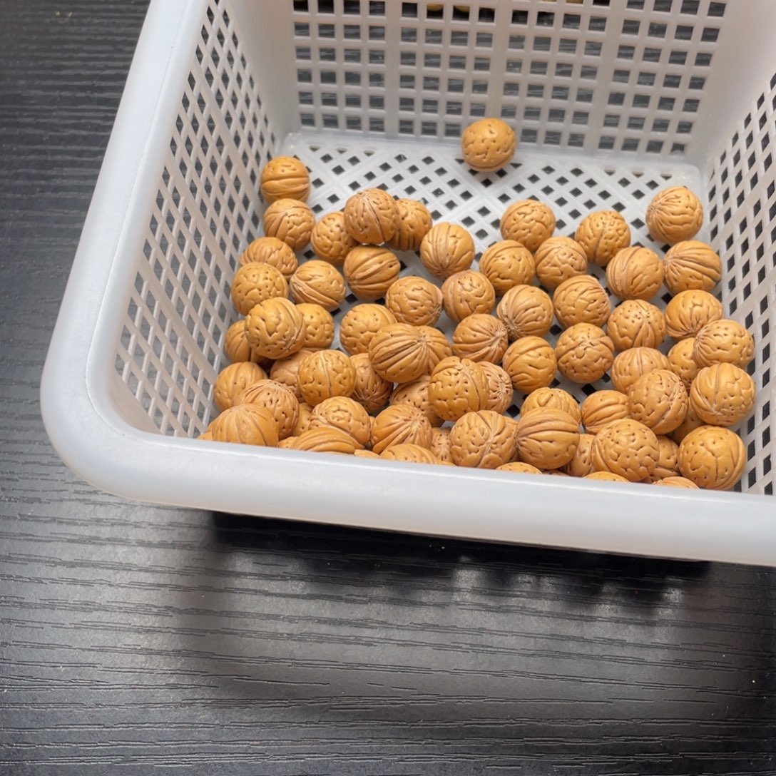 宋***.手串/手链核桃小桃核散籽批发70