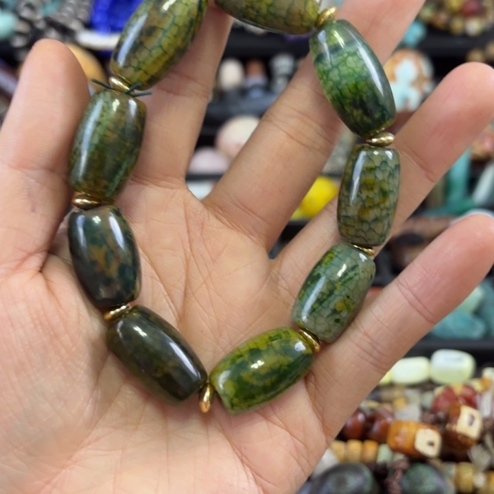 朱***力玛瑙/玉髓未镶嵌颈饰