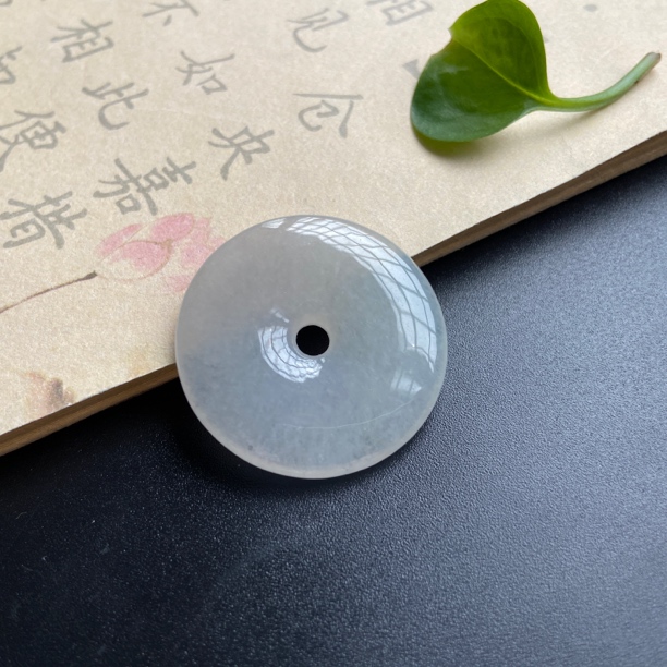 新品2天然缅甸翡翠《平安扣》吊坠白色时尚挂坠冰透