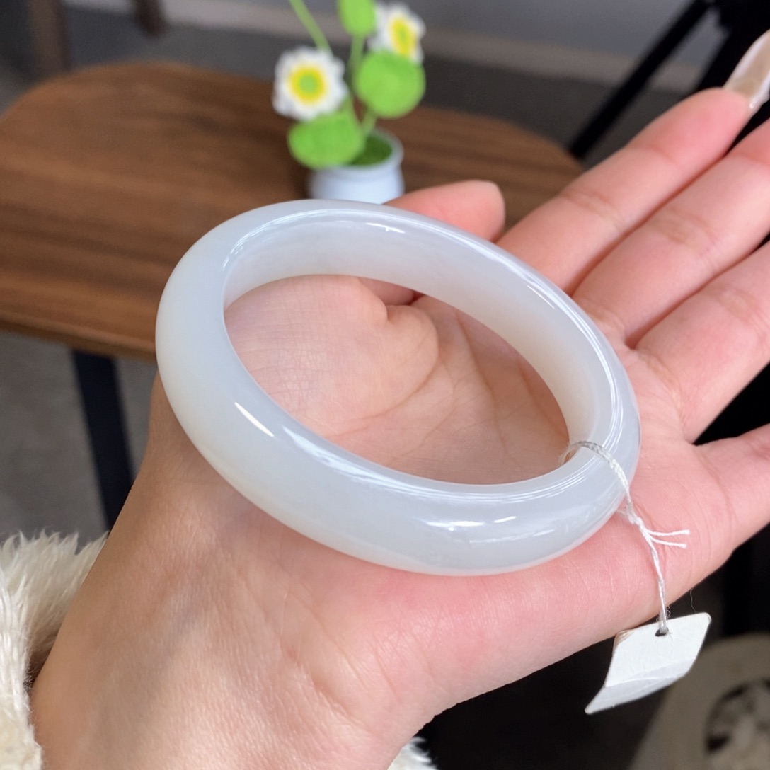 和田玉手镯未镶嵌青海白5455