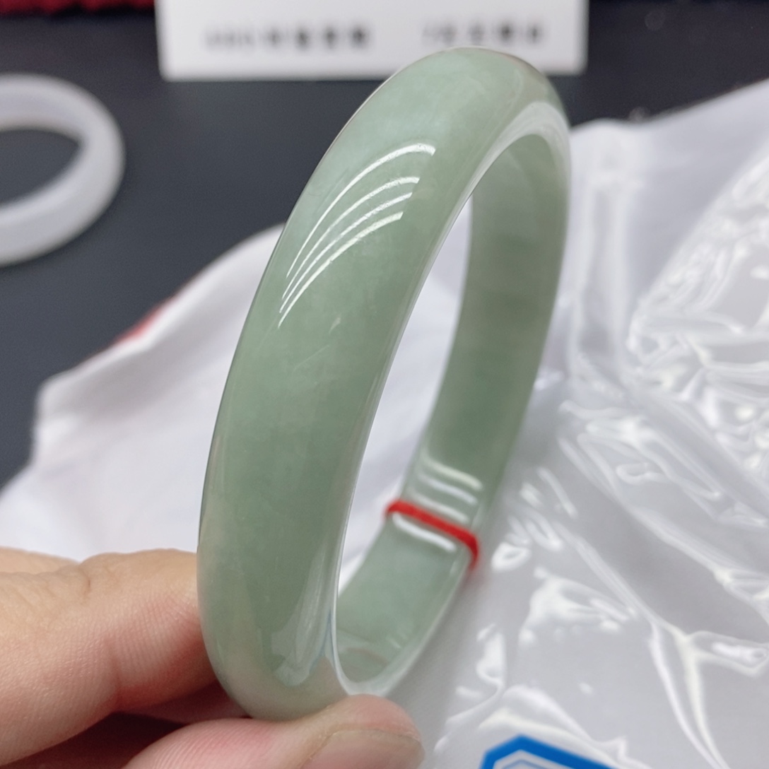 金***阳岫玉未镶嵌手镯翡手镯