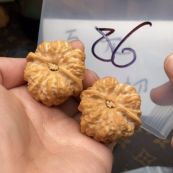 吊坠文玩核桃5765737553753537357