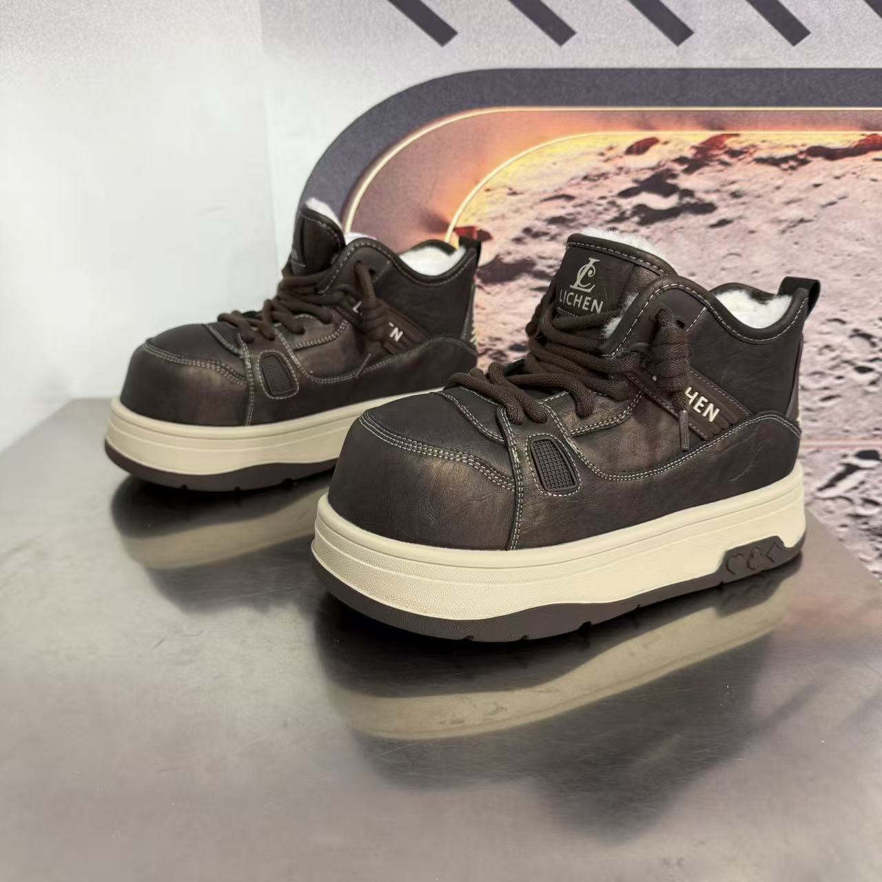 9829-1绵里新款2025精品百搭潮流马丁靴中筒烟筒黑色女士